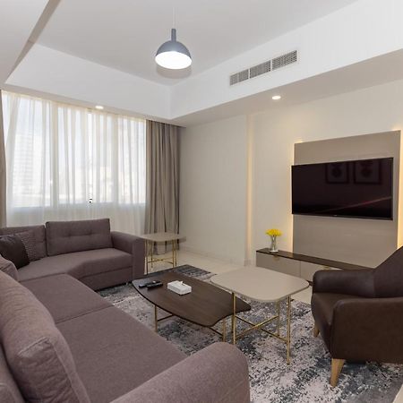 Platinum Coast Hotel Apartments 푸자이라 외부 사진 Living room
